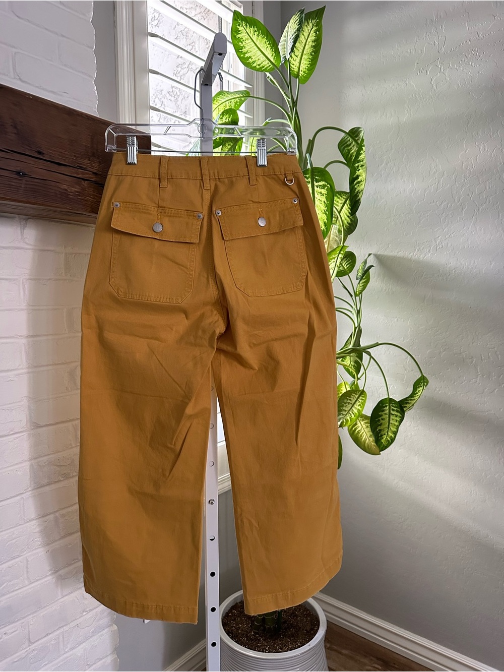 Flamingals Wide Leg Flap Pocket Mid Waist Cropped Pants Yellow - Picture 8 of 8